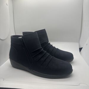 Judith Women's Size 10 M Ruched Wedge Booties Navy Blue Boots